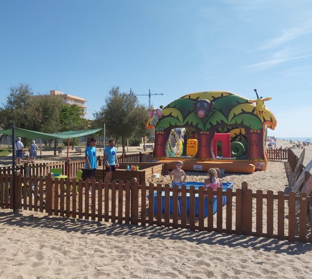 MINI BEACH CLUB (Parc Infantil de la Platja dels Pescadors)