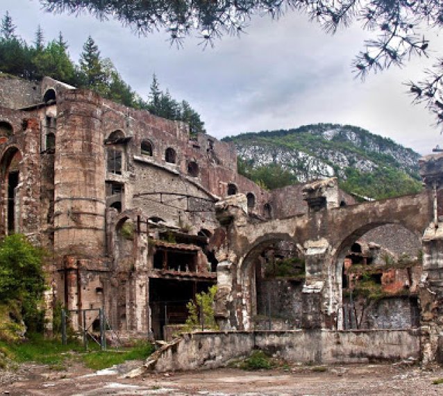 Museu del Ciment de Castellar de n'Hug